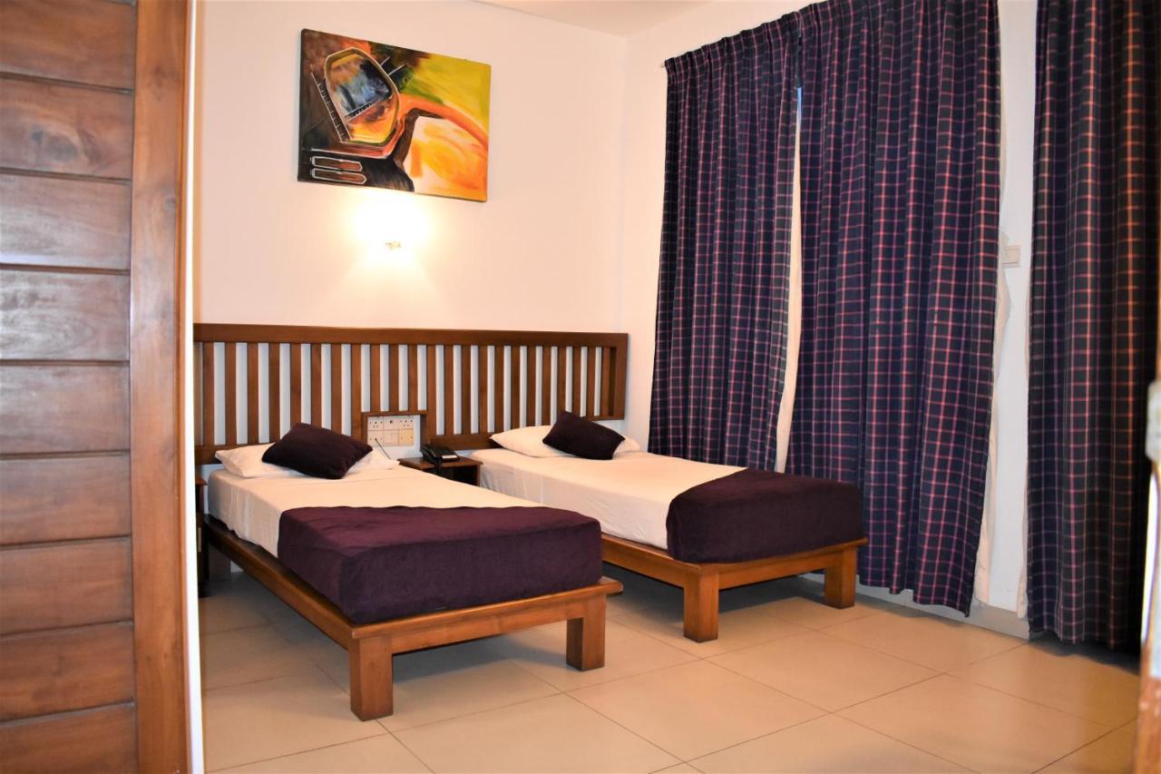 Port View City Hotel Kolombo Exteriér fotografie